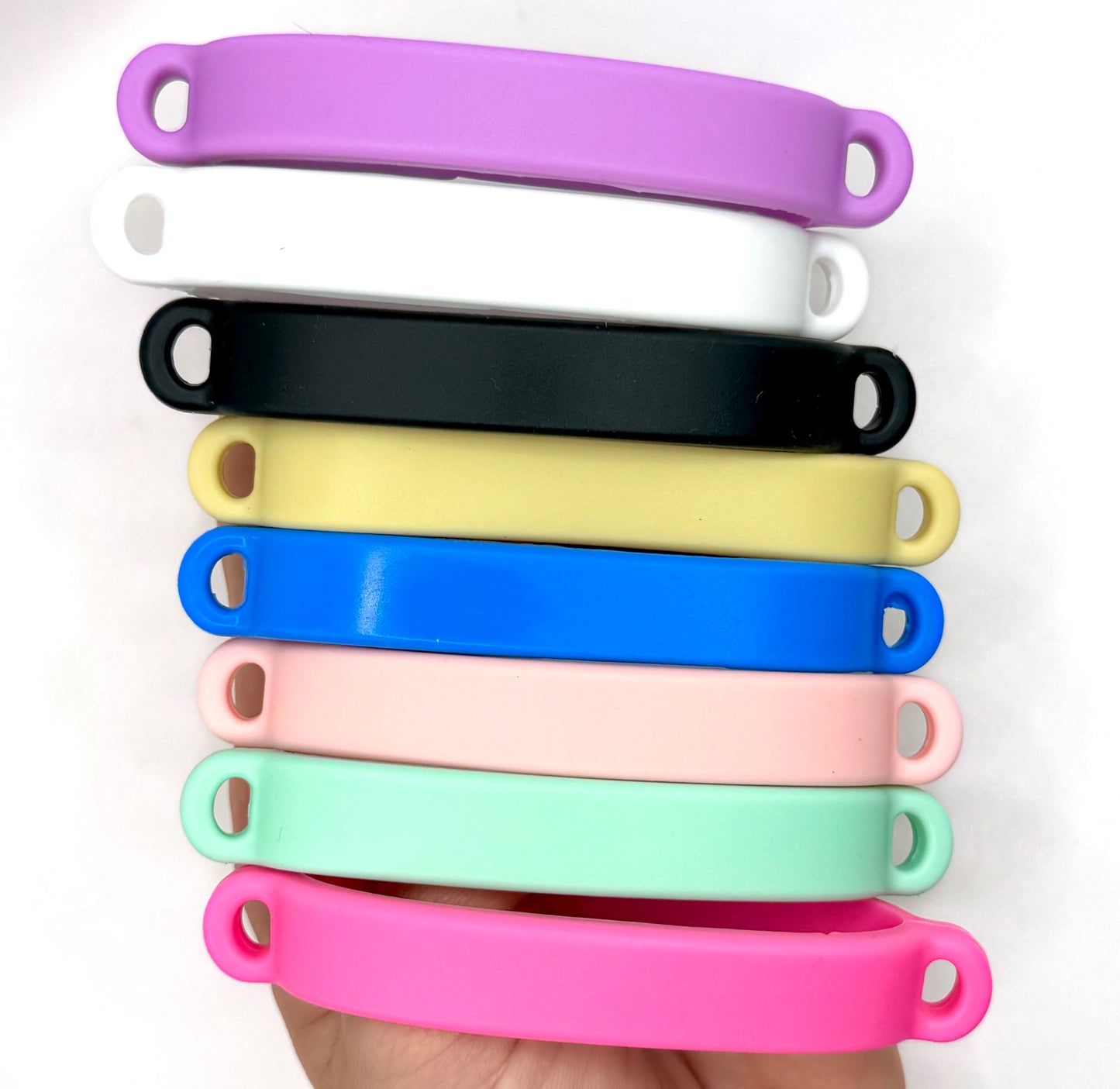 Beadable silicone tumbler holders