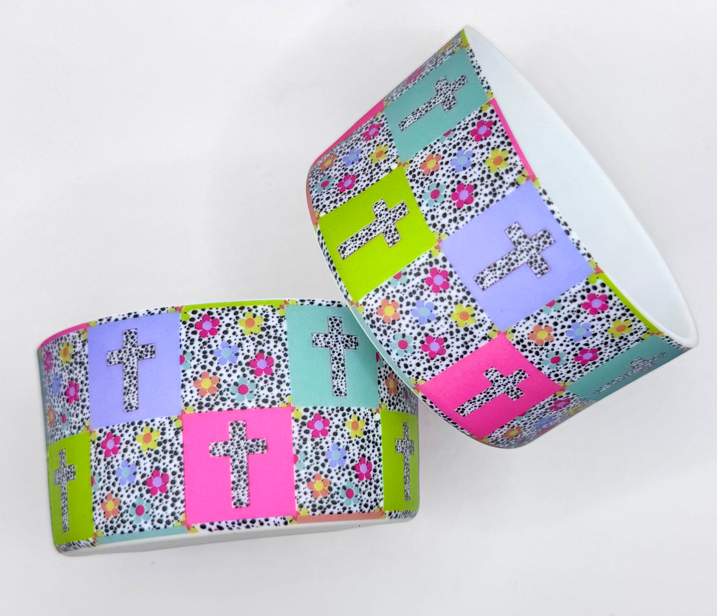 Cross patchwork silicone tumbler boot