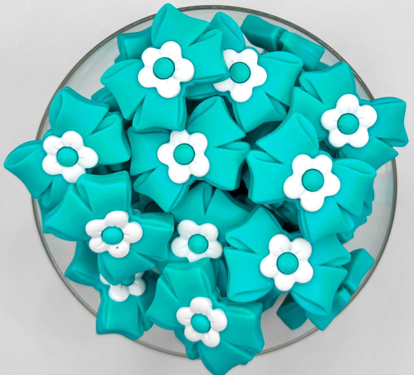 3D big daisy bow (HBK exclusive) silicone focal bead