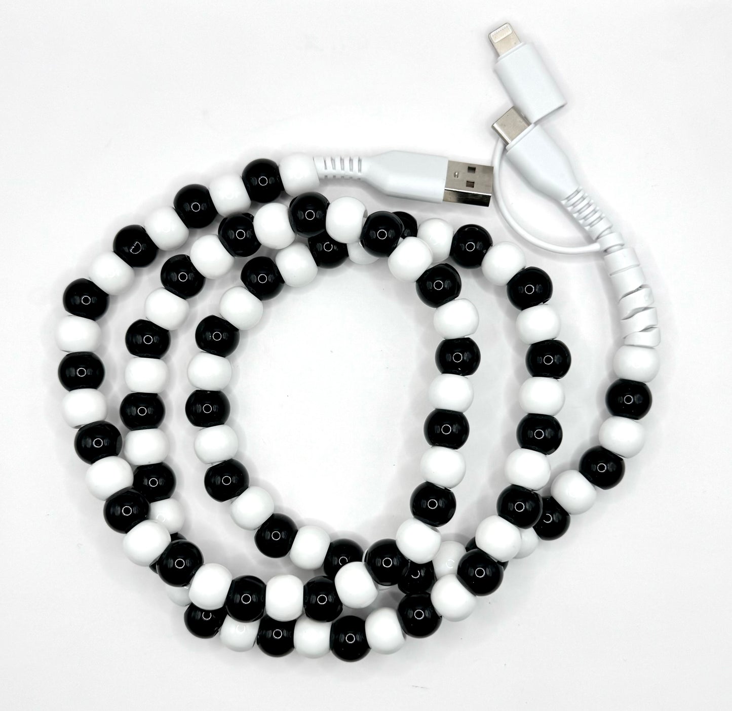 Beaded charger Apple and USB-C