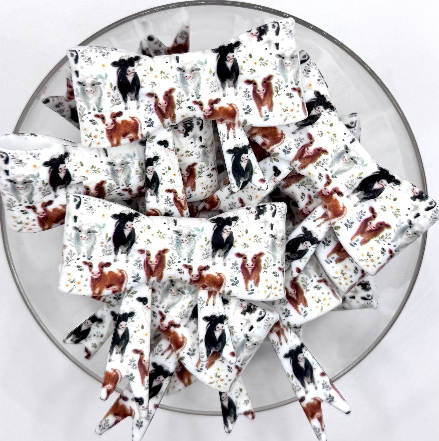 Southern cow bow silicone focal bead