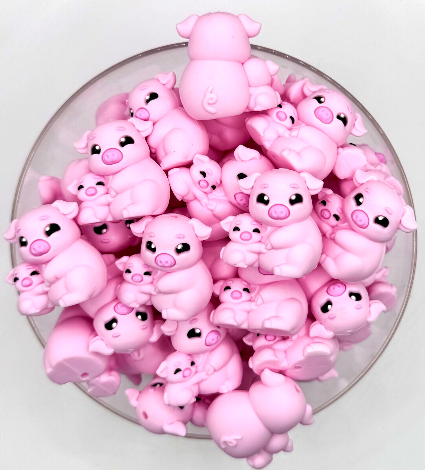 3D mama pink & baby pig silicone focal bead