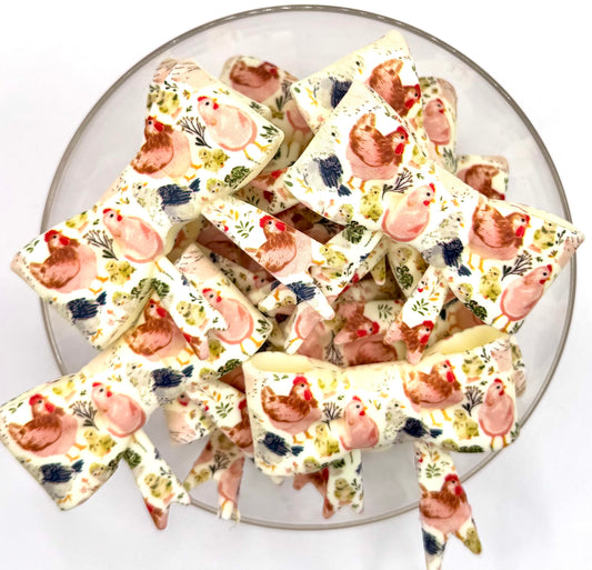 Baby chickens bow silicone focal bead