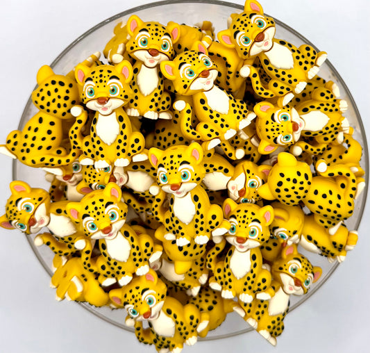 3D leopard silicone focal bead ￼