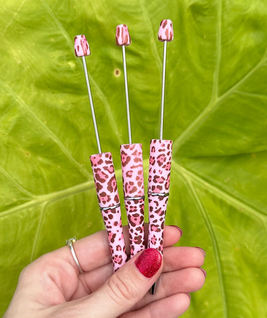 Pink leopard printed pen