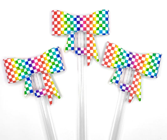 White checkered rainbow silicone straw topper