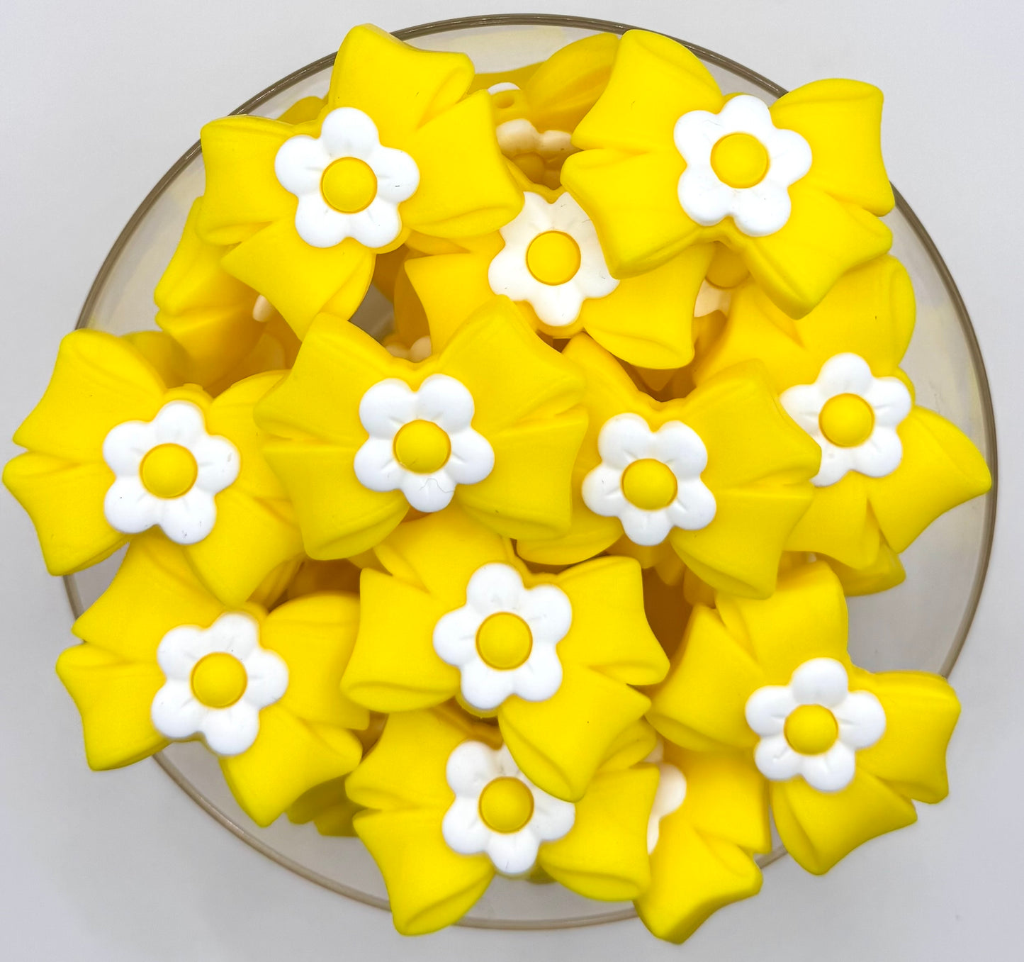 3D big daisy bow (HBK exclusive) silicone focal bead