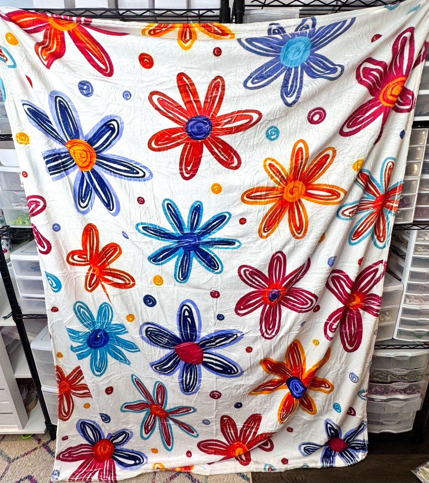 60x79 inch big retro daisy blanket (HBK exclusive)