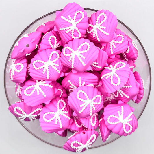 3D seashell with bow silicone focal bead