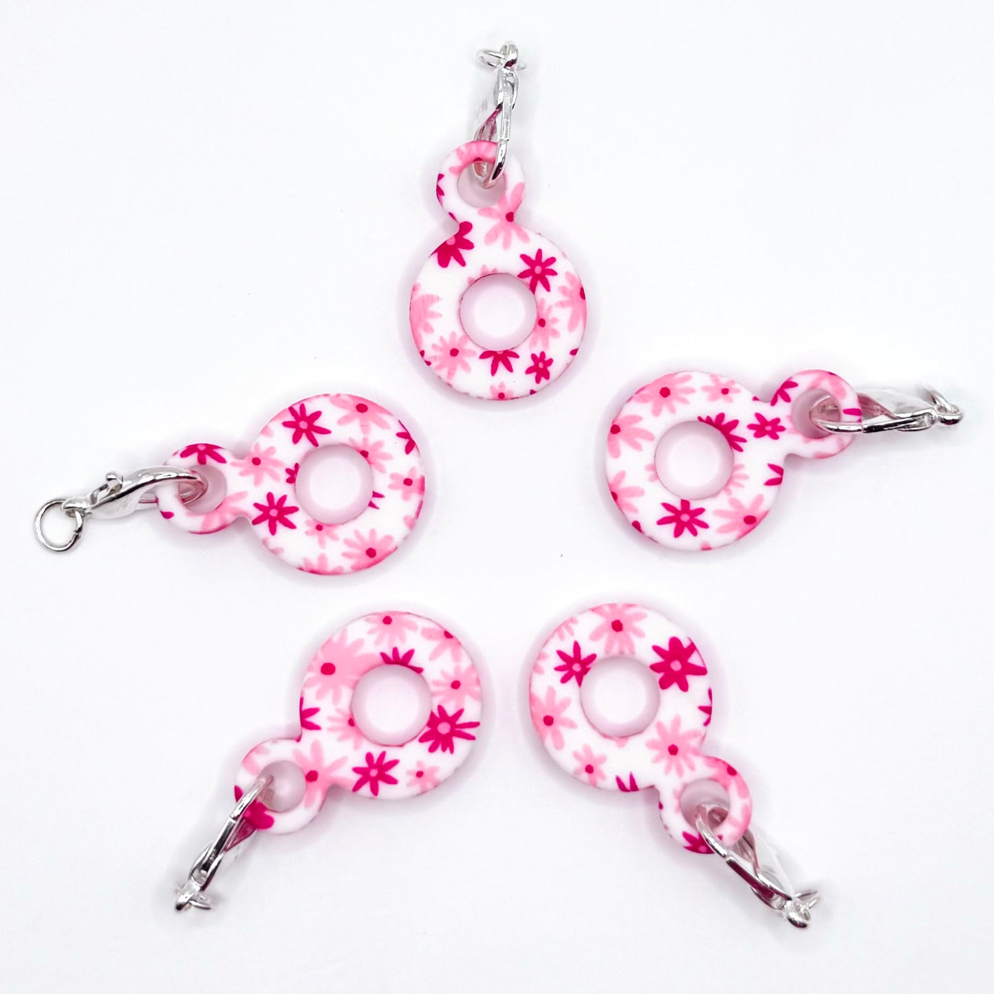 Exclusive daisy print silicone straw adapters