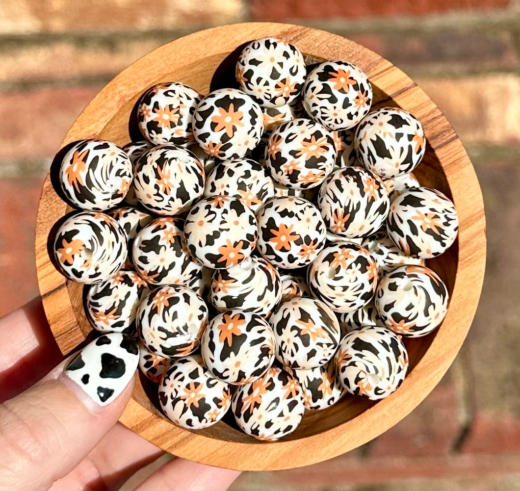 Burnt orange daisy cow print (HBK exclusive) 15mm bead