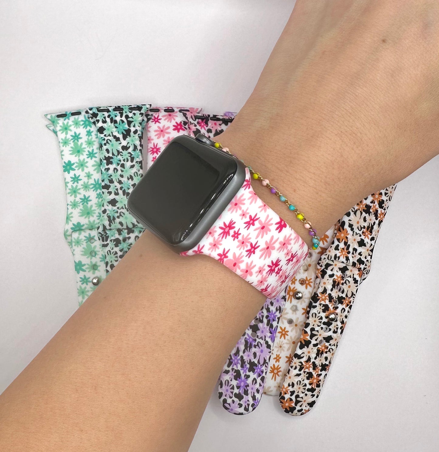 Apple daisy & daisy cow print (HBK exclusive) silicone watch band